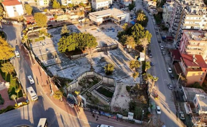 Tarsus’ta Kent Meydanı Projesi açılış için gün sayıyor