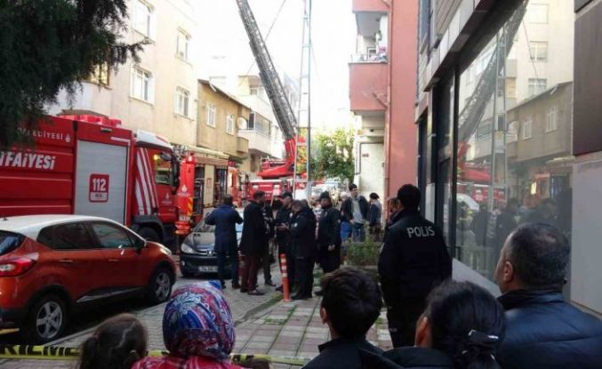 Tuzla’da çatı yangını korkuttu