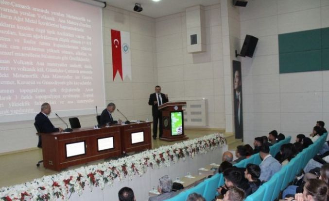 Üniversite öğrencilerine toprağın hayati rolü anlatıldı