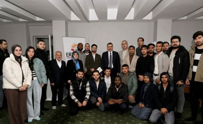 Vali Çiftçi, Uluslararası öğrencilerle biraraya geldi