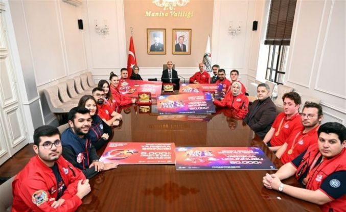 Vali Özkan, TEKNOFEST takımını tebrik etti