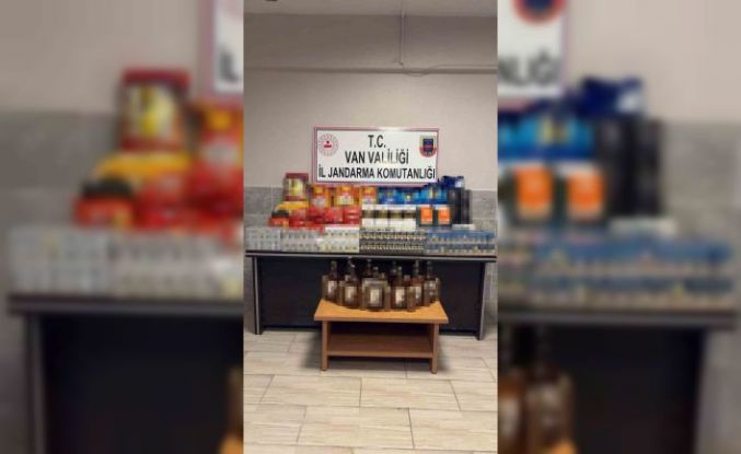 Van’da kaçak sigara, alkol ve gıda ürünü ele geçirildi