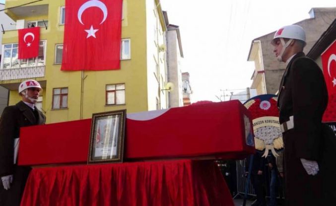 Van’da rahatsızlanarak hayatını kaybeden asker, memleketi Giresun’da toprağa verildi