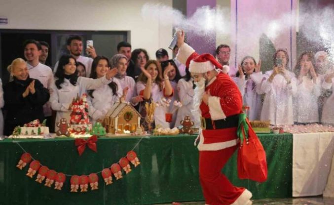 Yeni yıla horon ve kolbastı oynayarak girdiler