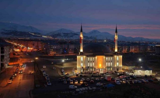 Yıldız Kardeşler Camii ibadete açıldı