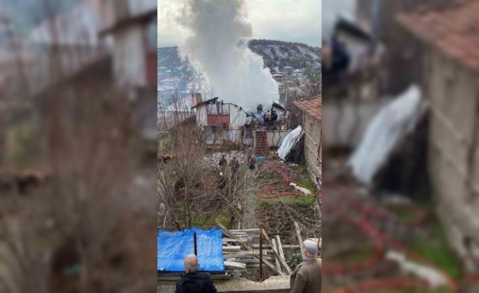 Yozgat’ta binada çıkan yangında yoğun duman gökyüzünü kapladı