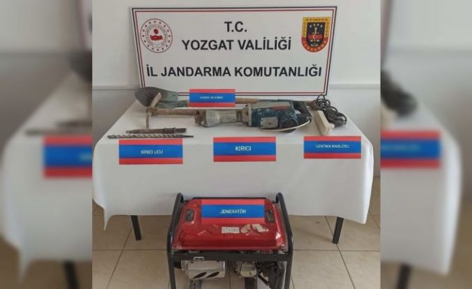 Yozgat’ta kaçak kazı yapanlar fotokapana yakalandı