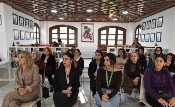 Zübeyde Hanım Kadın Eğitim ve Sosyal Tesisi’nde kadın sağlığı konuşuldu