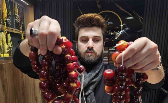 90 bin dolarlık 600 parça tarihi Osmanlı kehribarı, ustaların elinde yeniden şekillenecek