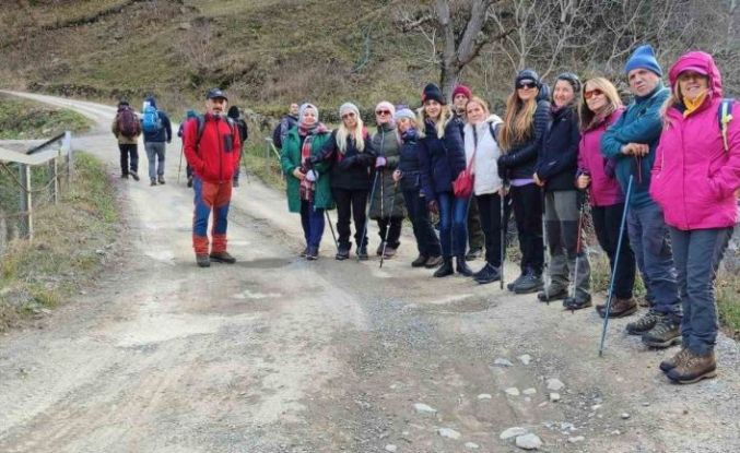 Asmasu Şelalesi’ne yürüdüler