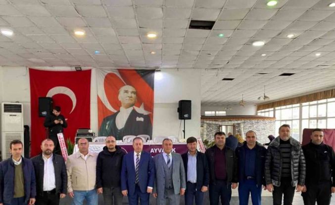 Ayvacık’ta Şoförler ve Otomobilciler Esnaf Odası Başkanı Mehmet Solak güven tazeledi