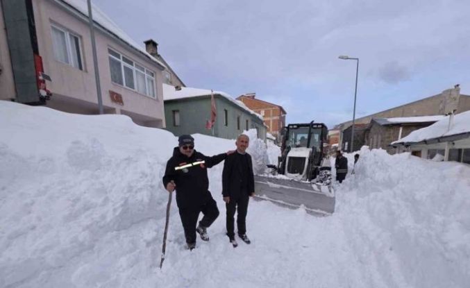 Bektaş Yaylası’nda kar kalınlığı 2,5 metreyi buldu