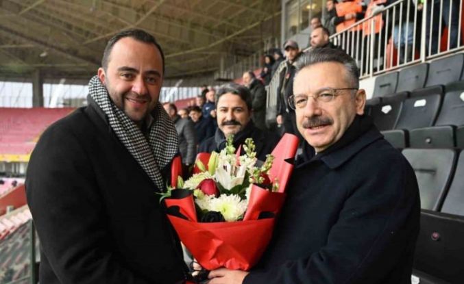 Eskişehirspor’dan Vali Hüseyin Aksoy’a veda