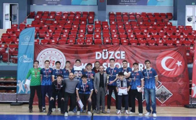 Genç erkekler futsal heyecanı sona erdi