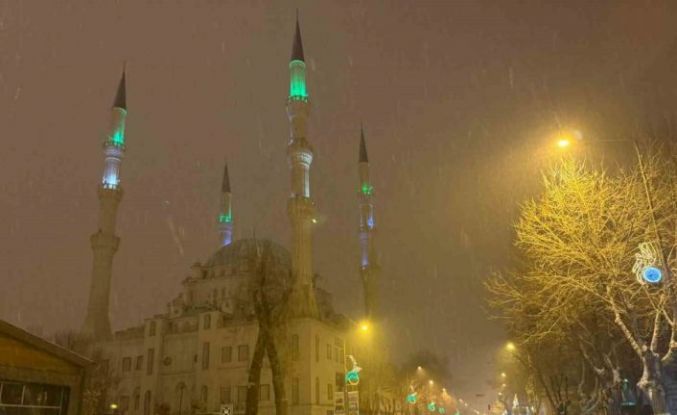 Iğdır’da kar yağışı etkisini sürdürüyor