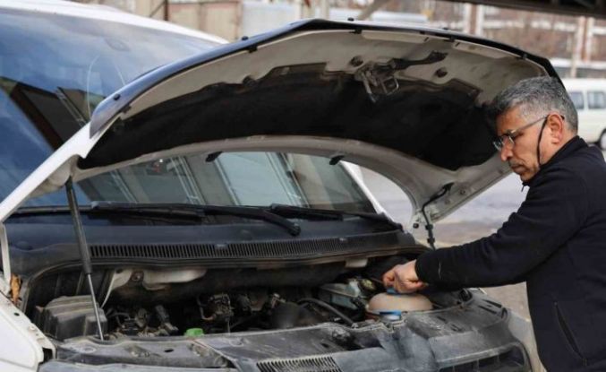 Kırşehir’de oto marketlerde kış ürünlerine talep arttı