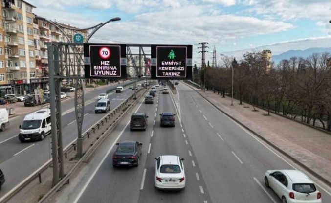 Kocaeli’de aylık 1,7 ton yakıt ve 3,2 ton karbon tasarrufuyla akıllı trafik