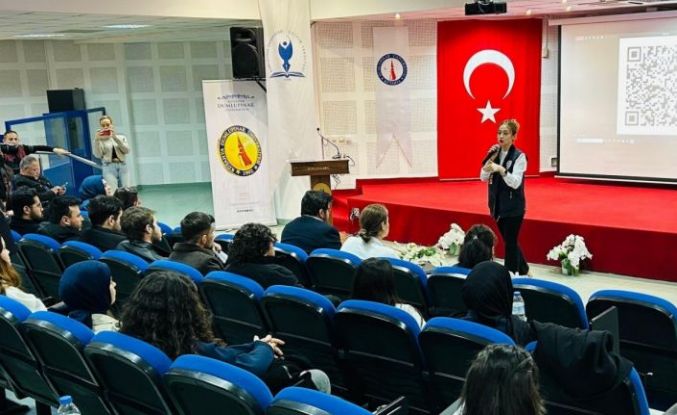 Kütahya’da siber güvenlik seminerleri aralıksız sürüyor