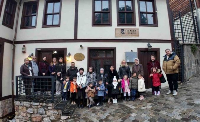 Minik öğrenciler Kocaeli’nin basın tarihini öğrendi