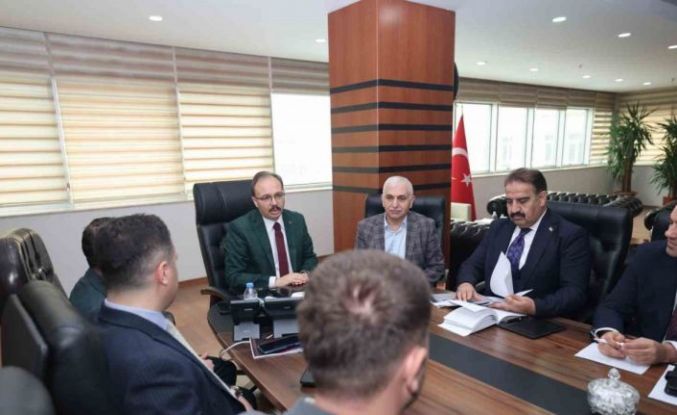 Siirt Kent Meydanı yenileniyor