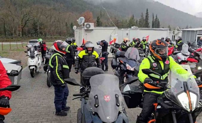 Sındırgı’da depremzedelere motorcu morali