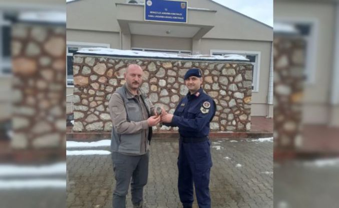 Sinop’ta jandarma ekipleri yaralı kuşa umut oldu