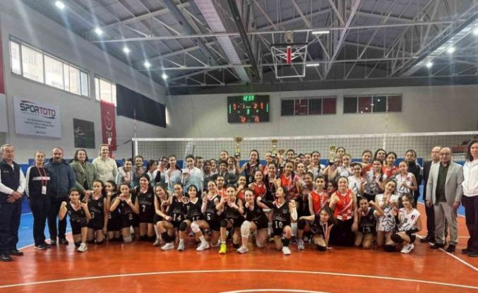 ’Voleybol Küçük Kız Müsabakaları’ tamamlandı