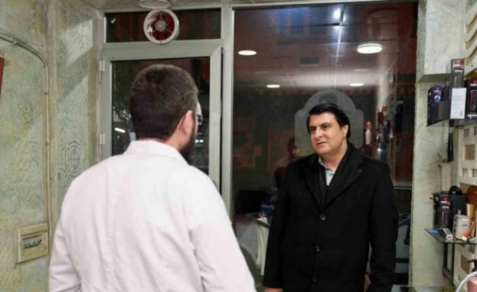 Yılmaz, tarihi mahallelerde esnaf ve vatandaşlarla buluştu