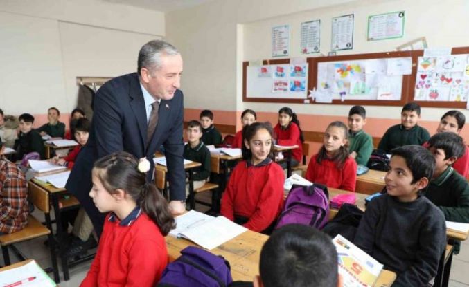 Ağrı Milli Eğitim Müdürü Kökrek, Eleşkirt’te eğitim çalışmalarını inceledi