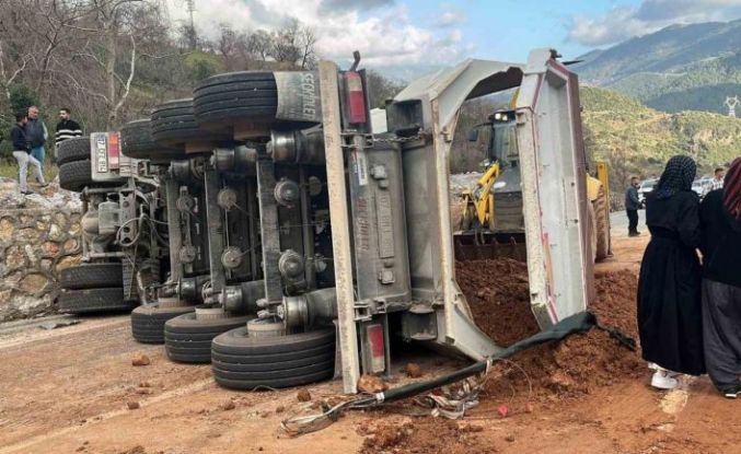 Alanya’da 1 kişinin öldüğü kazada tır şoförü tutuklandı