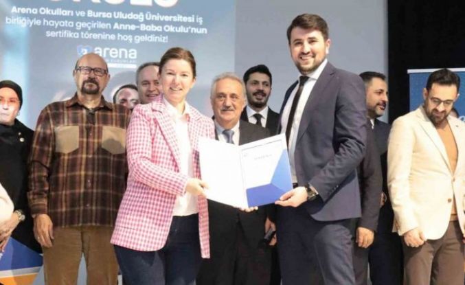 Arena Anne-Baba Okulu’nda sertifika heyecanı