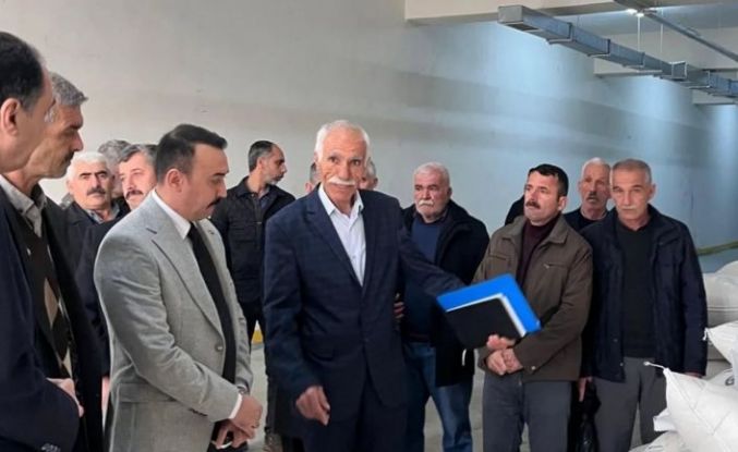 Arıcılara arı besleme şekeri dağıtıldı