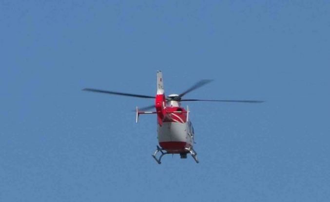 Bahçesaray’da 40 yaşındaki hasta ambulans helikopter ile Van’a getirildi