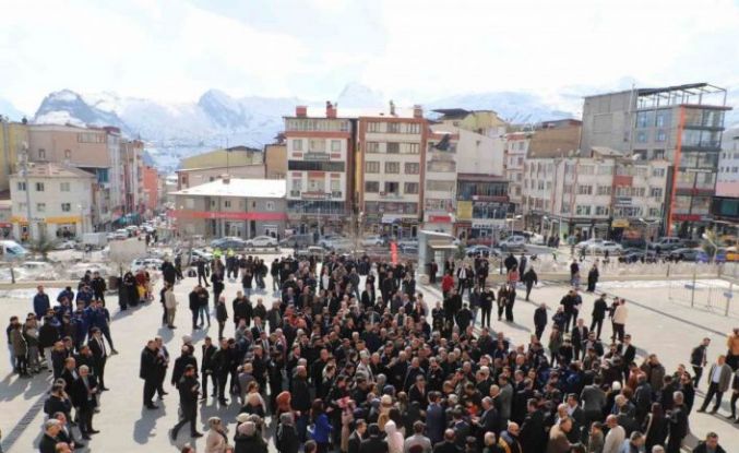 Bakan Yardımcısı Çelik Hakkari’den ayrıldı