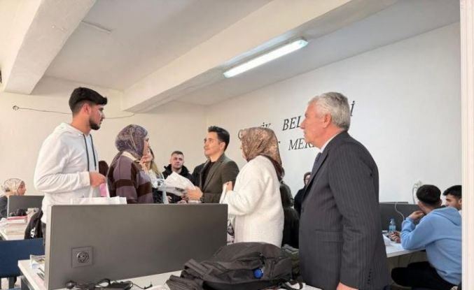 Çermik Belediyesi sınavlara hazırlanan gençlere kaynak yardımında bulundu