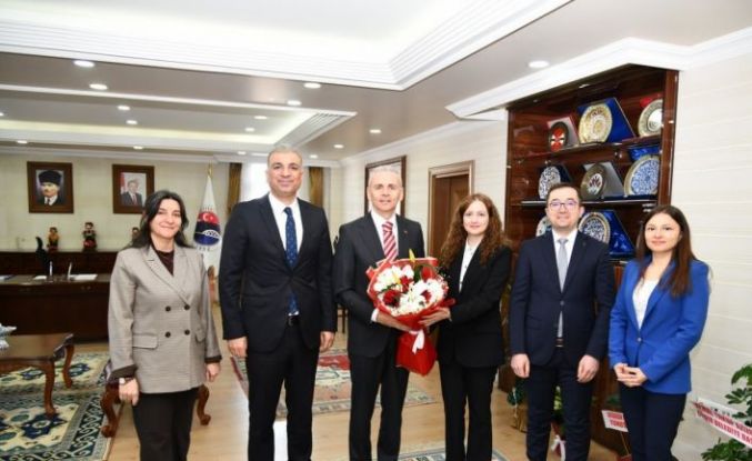 Defterdar Sönmez’den Vergi Haftası dolayısıyla Vali Çiçekli’ye ziyaret