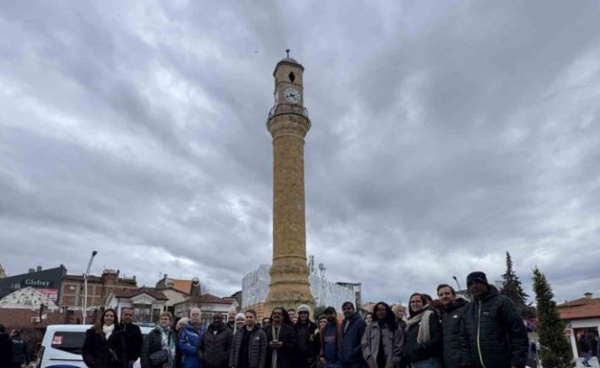 Dünyanın farklı ülkelerinden gelen turizm acente temsilcileri, Çorum’un tarihi mekanlarını gezdi