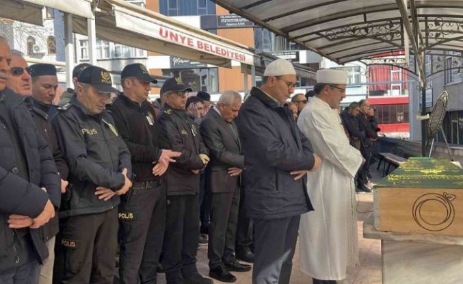 Hastalığı nedeniyle hayatını kaybeden emniyet personeli son yolculuğuna uğurlandı