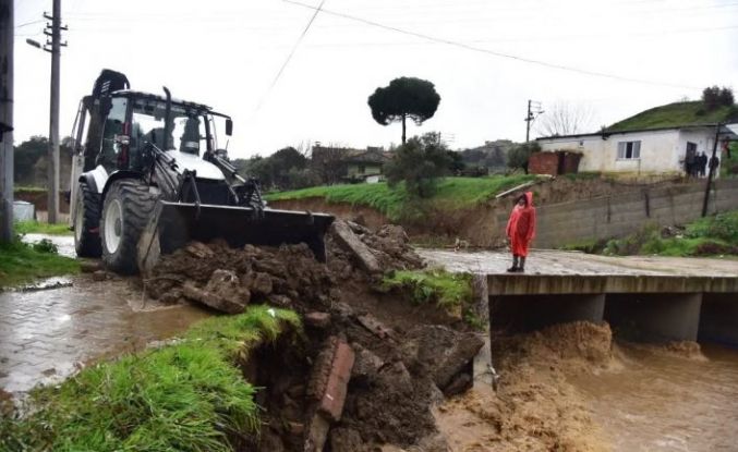 İncirliova Belediyesi’nden yağışa hızlı müdahale