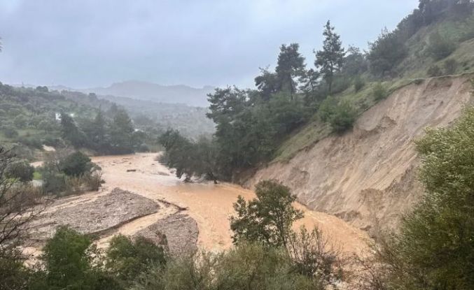 İncirliova’da sağanak sonrası 9 ev tahliye edildi