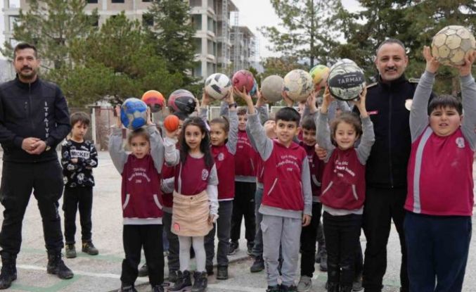 İtfaiyeden çocukları sevindiren müdahale