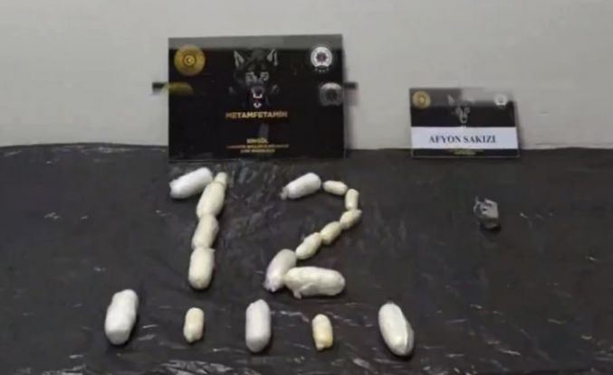 Kapsül halinde 88 parça uyuşturucu yutan şüpheliler tutuklandı