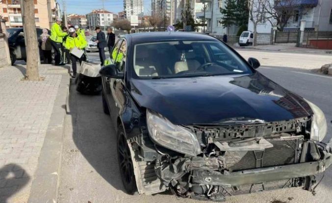 Karaman’da ciple otomobil çarpıştı: 1 yaralı