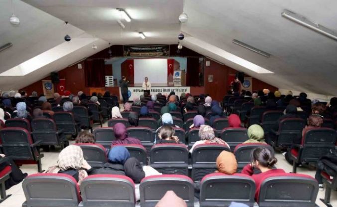 Karatay Gençlik Meclisi’nden Kariyer Günleri Programı