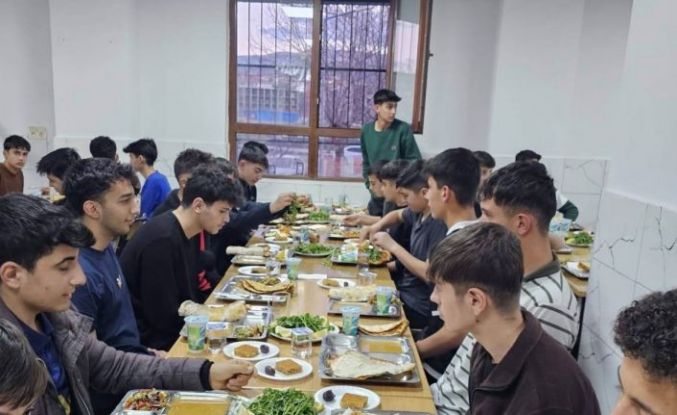 Kaymakam Algın, öğrencilerle iftar programında buluştu