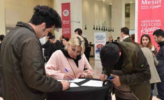 Kepez iş arayanları havacılık sektörüyle buluşturdu