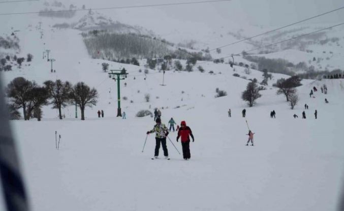 Kop Kayak Merkezi’nde sömestir tatili yoğunluğu