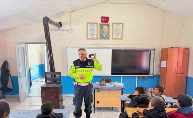 Malazgirt’te 52 öğrenciye trafik eğitimi