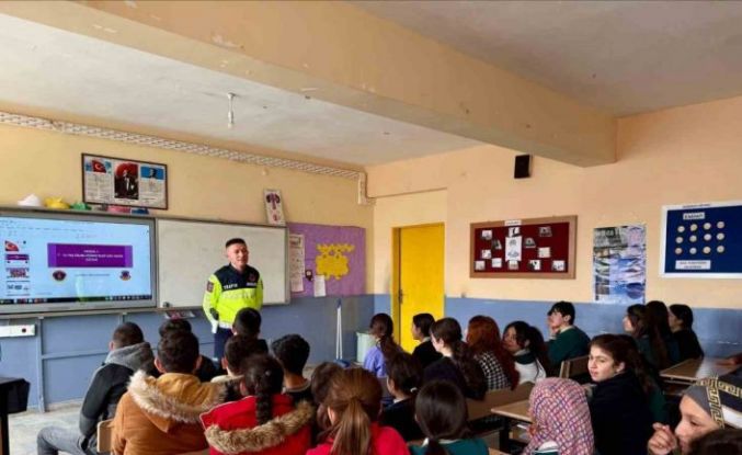 Muş’ta öğrencilere trafik eğitimi