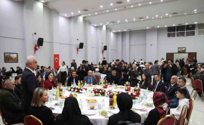 Muş’ta Ramazan’ın ilk iftarı şehit yakınları ve gazilerle yapıldı